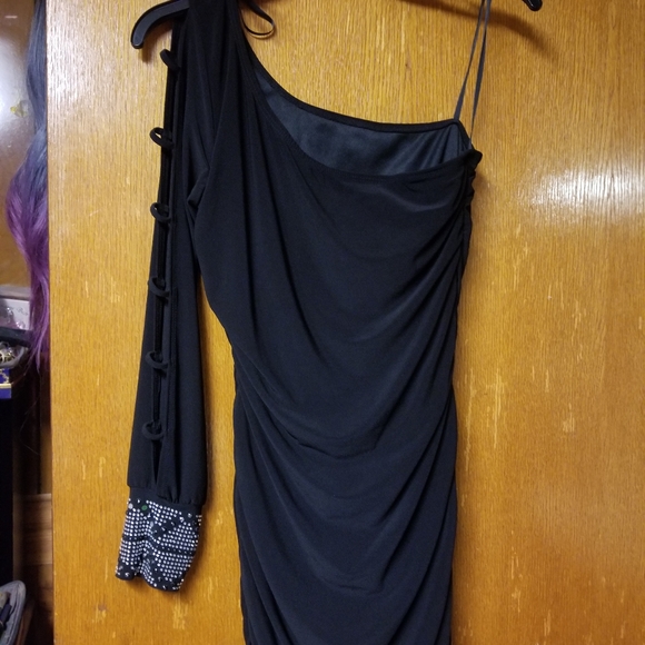 Dress - Picture 2 of 4